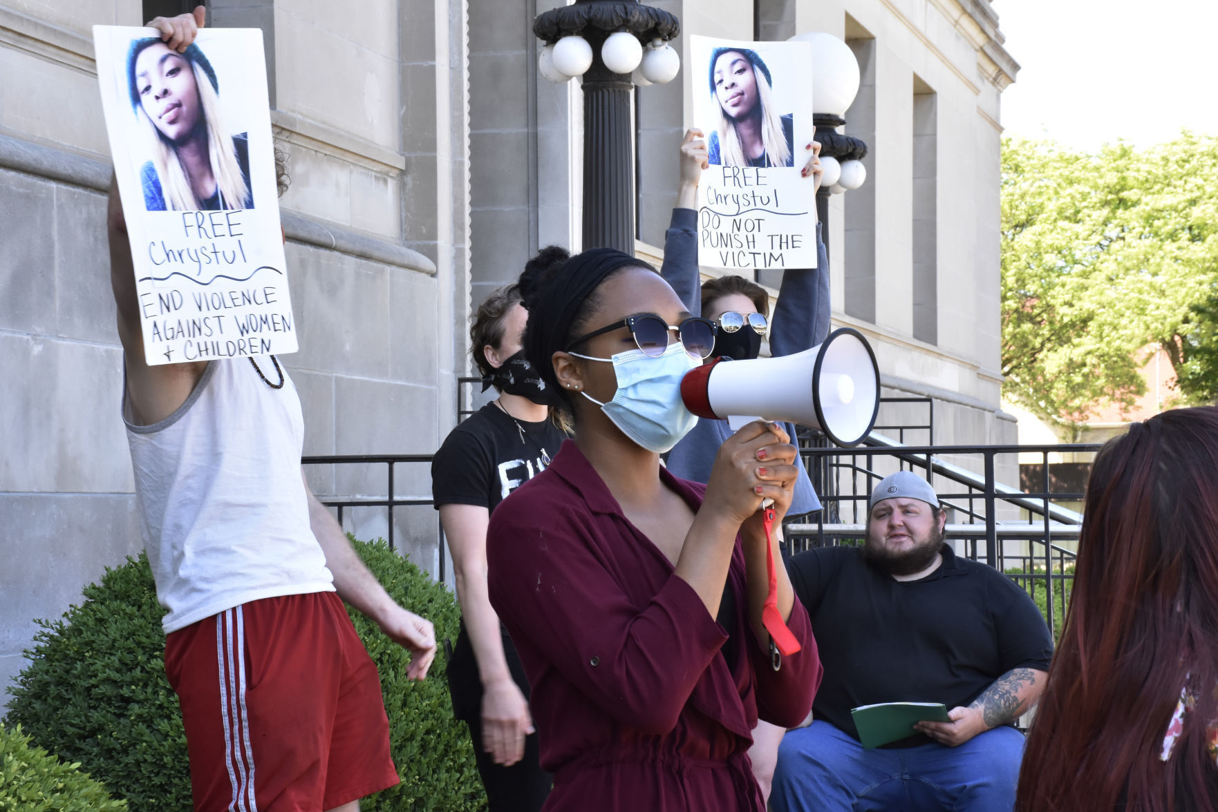 KIZER PROTEST